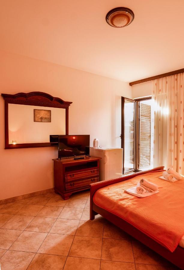 Apartments And Rooms Marija Budva Exterior foto